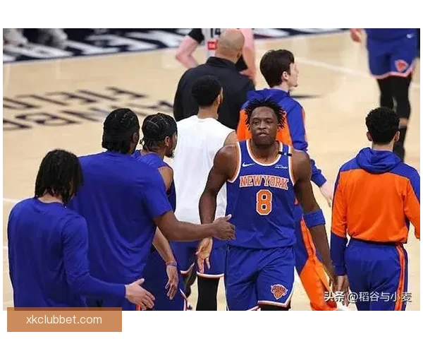 阿奴诺比怒推克拉克斯顿 双方互吃技术犯规局势紧张